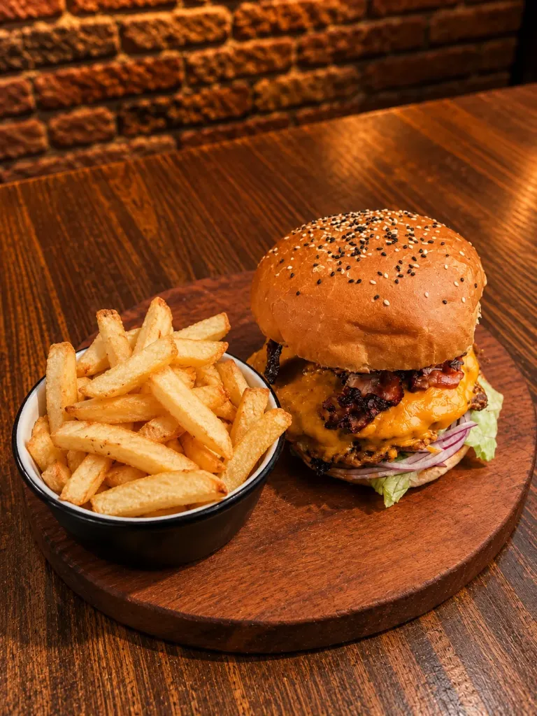 HAMBURGUESA GRAN CHEDDAR